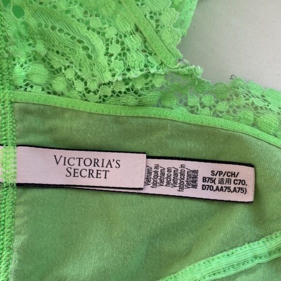Victoria’s Secret Front Closure Racer Back Bralette - Picture 7 of 8